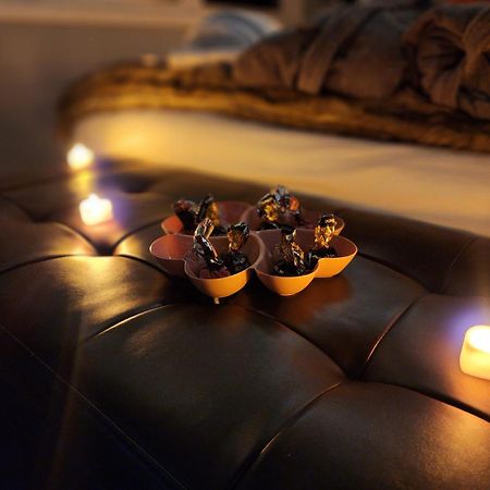 מארבלהד Hot Tub, Electric Bikes, Solo Stove, Projector, Smores מראה חיצוני תמונה